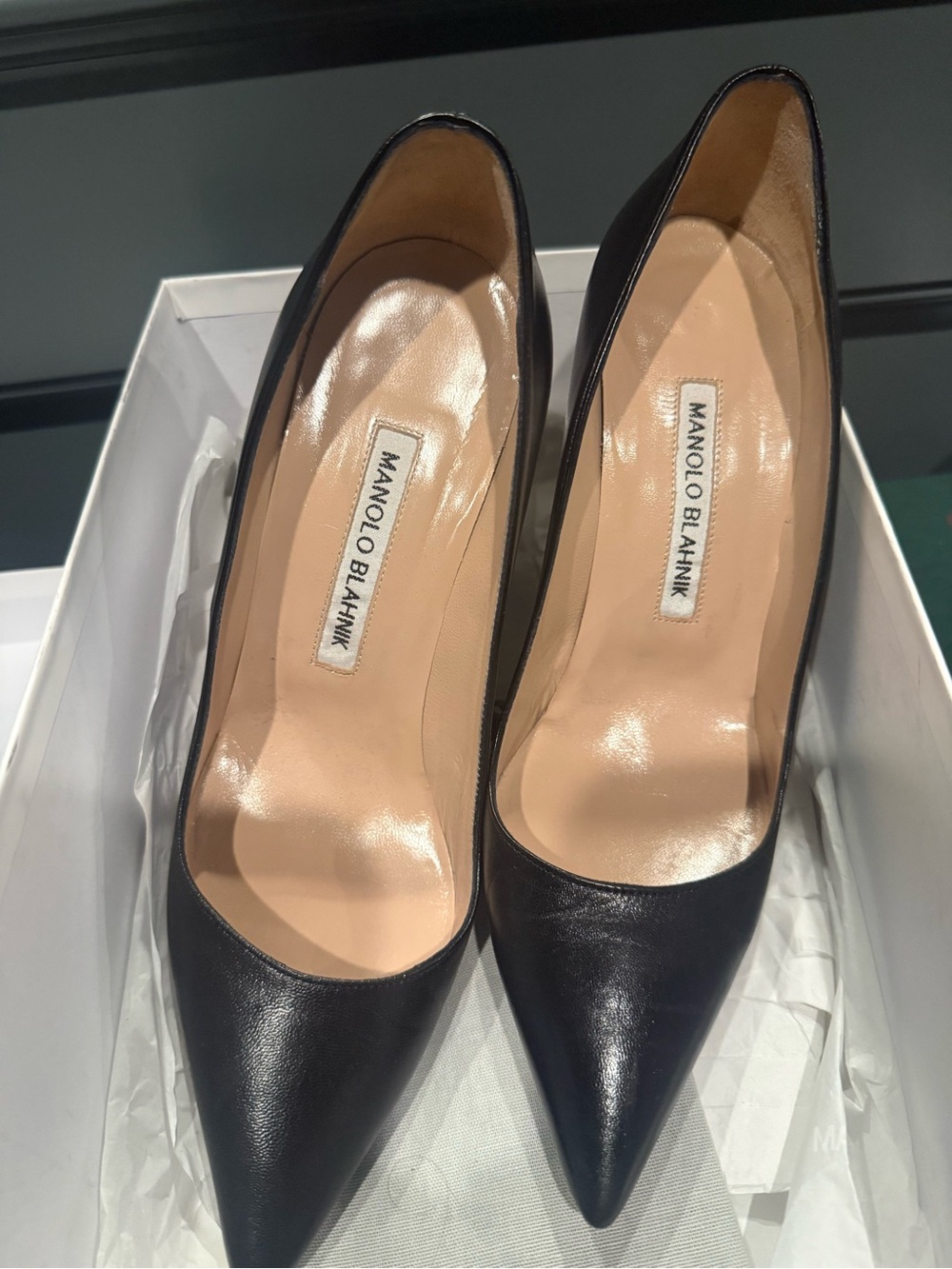 Manolo Blahnik Black Leather Pointed-Toe Stiletto Pumps